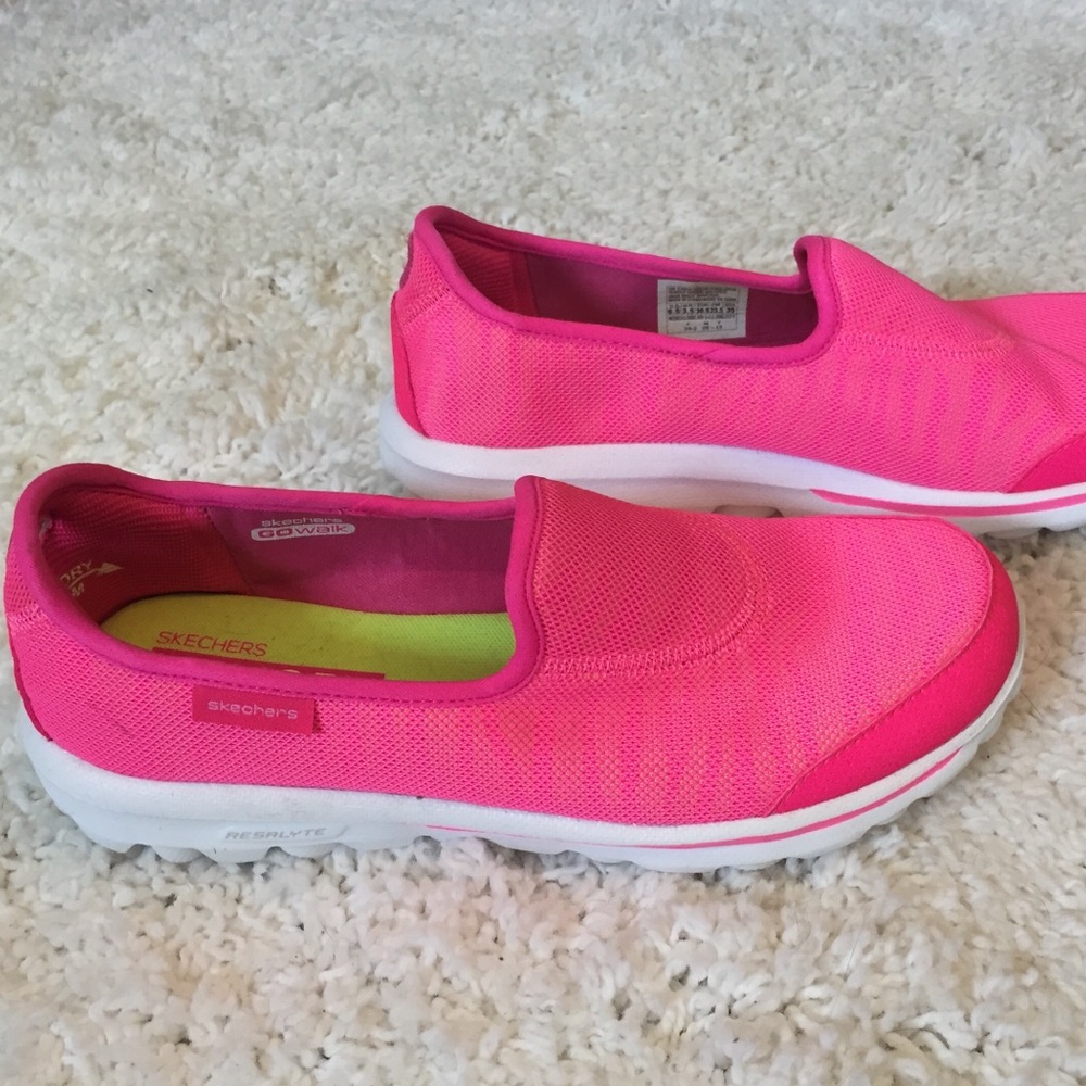 Skechers go walk size 6.5